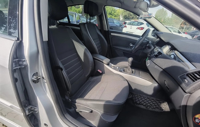 Renault Laguna cena 23900 przebieg: 203358, rok produkcji 2011 z Żelechów małe 352